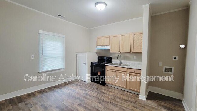 Building Photo - 1230 Tank Ct