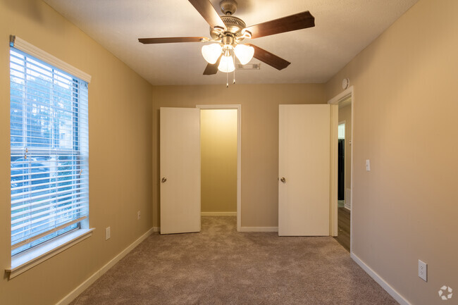 2BR,2BA 1018 sqft - Cambridge Apartments