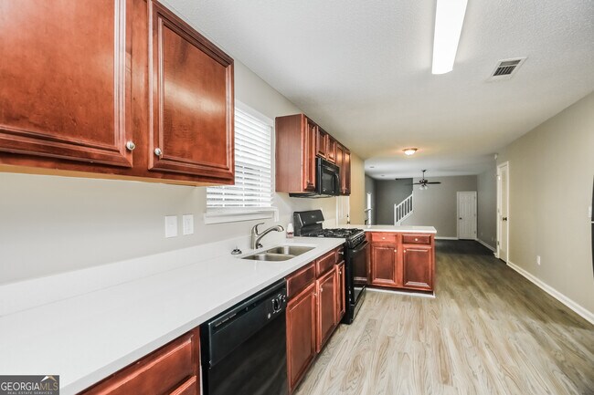 Building Photo - 6854 Fireside Ln