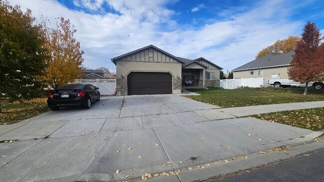 Foto del edificio - 1676 S 500 W St