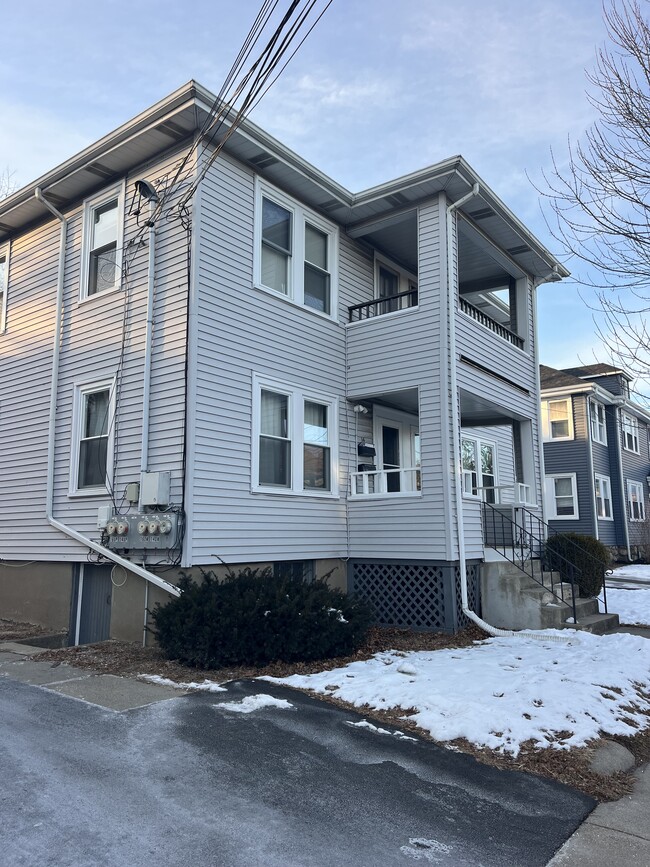 Building Photo - 14 Eddy St