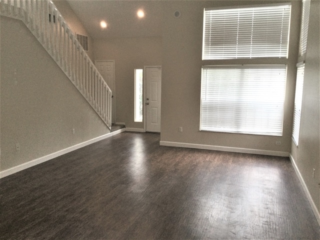 Building Photo - 7909 Hathaway Dr