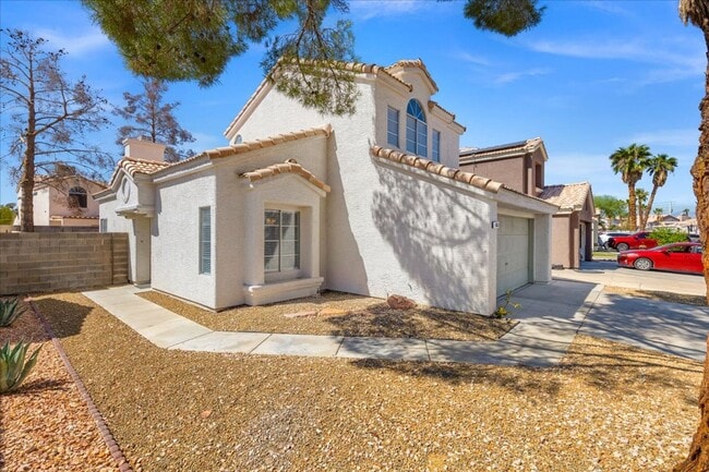 Building Photo - Fabulous Home!