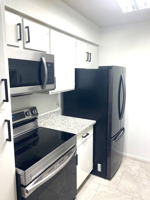 Foto del edificio - 3075 Walnut Bend Ln