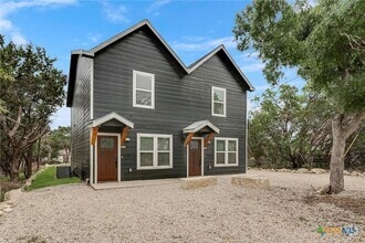 Building Photo - 349 Will Rogers Dr