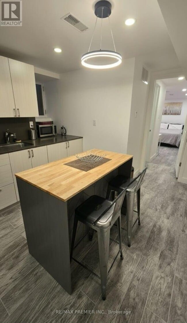 Building Photo - 29 Rusholme Rd