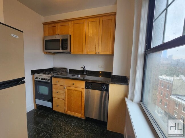 Building Photo - 1-Bedroom Apartment in West Village | 8th ...