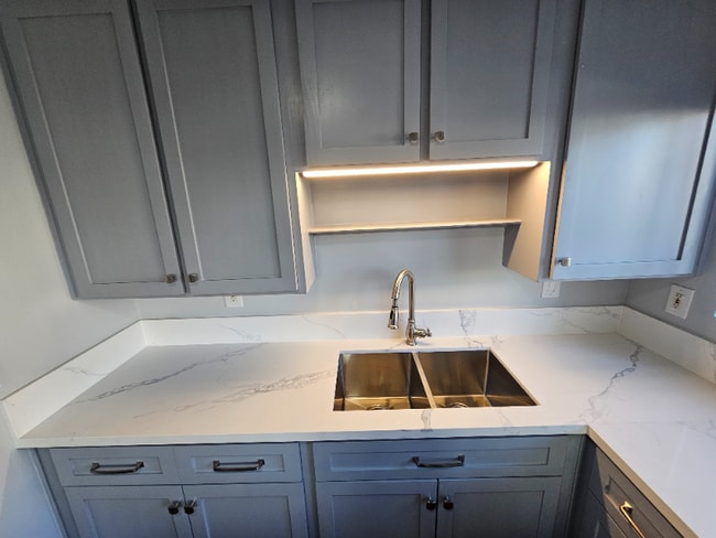 Foto del edificio - 1533 W 84th St