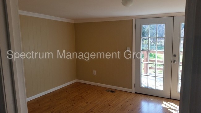 Building Photo - 205 Hammitt Rd