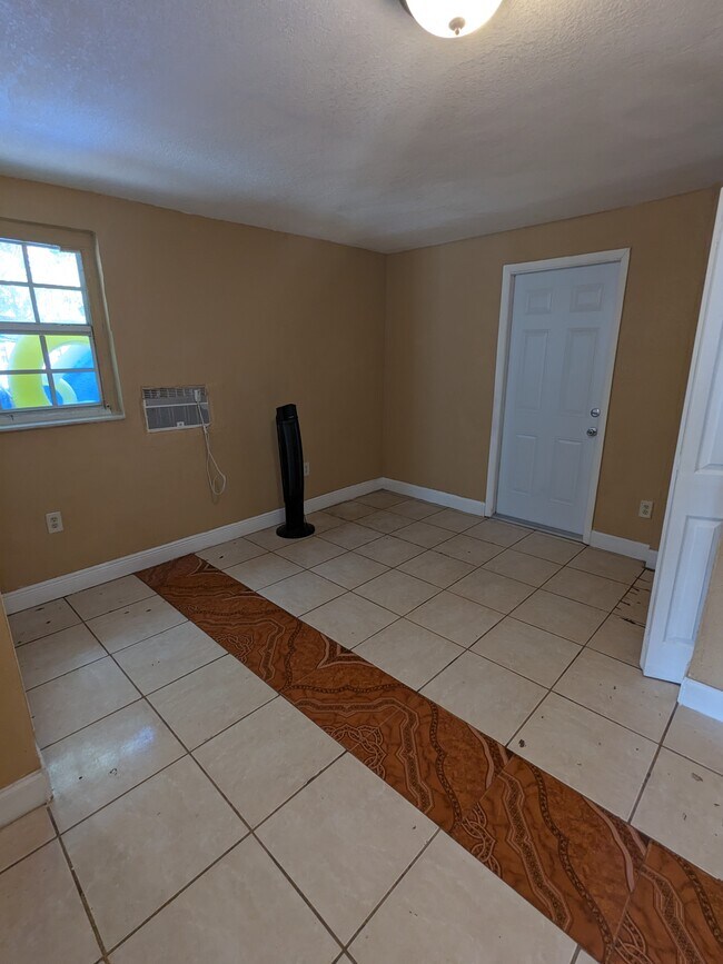 4811 NW 1st St, Plantation, FL 33317 House Rental in Plantation, FL