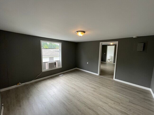 Building Photo - 2805 25th St