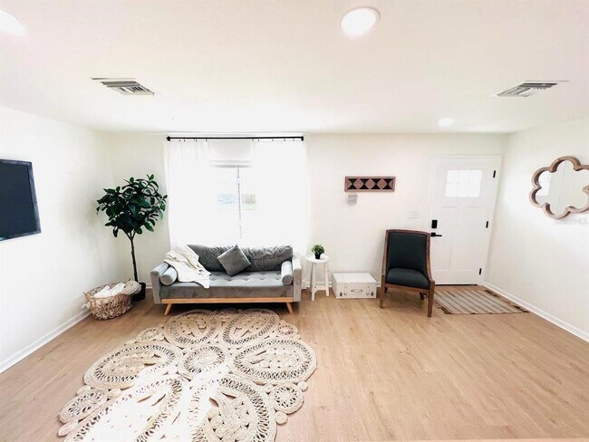 Foto del edificio - 1300 21st St S