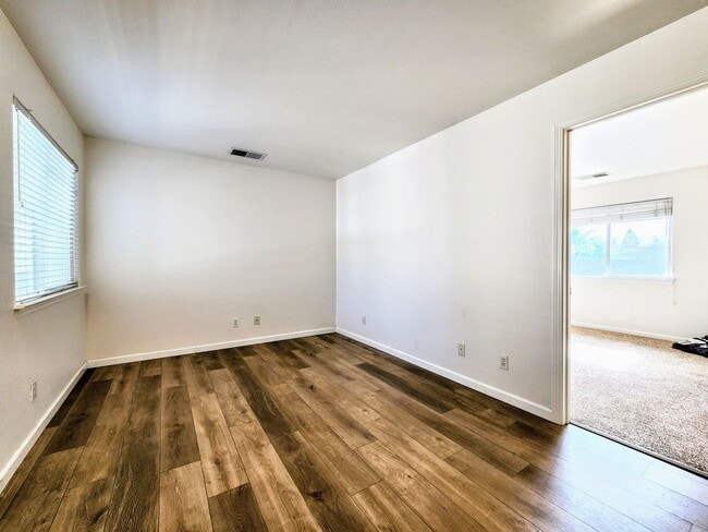 Foto del edificio - Granny Unit in NW Santa Rosa