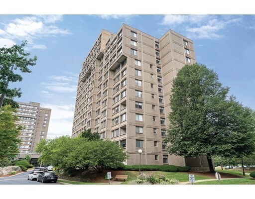 Building Photo - 250 Hammond Pond Pkwy
