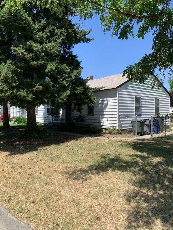 Building Photo - 1306 Putnam St