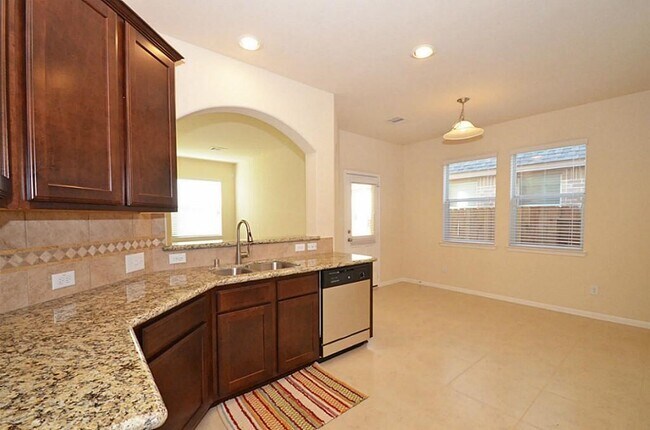Foto del edificio - 3310 Pimlico Pine Ln