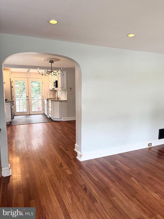 Foto del edificio - 150 E Hartwell Ln