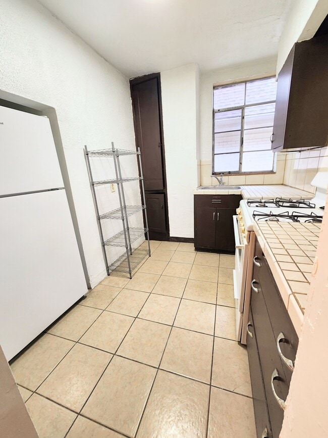 Building Photo - 6336 Forward Ave