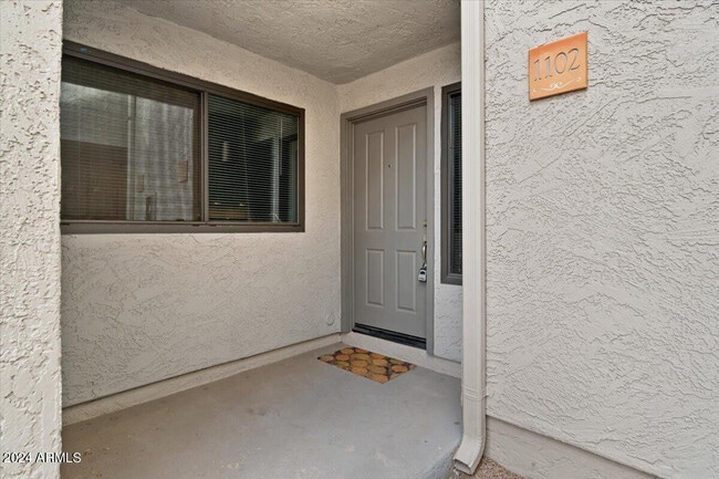 Building Photo - 10115 E Mountain View Rd