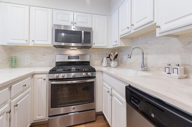 Building Photo - 1 bedroom in Boston MA 02109