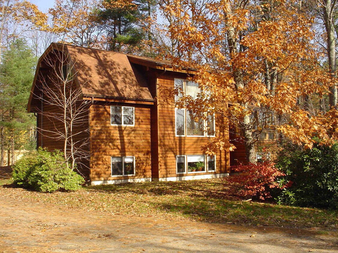 Foto principal - 27 Log Cabin Rd