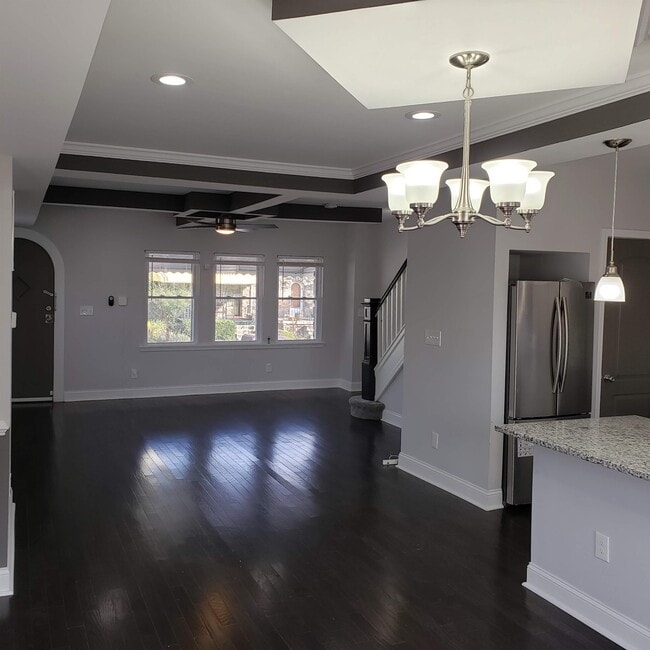 Building Photo - 5456 Jonquil Ave