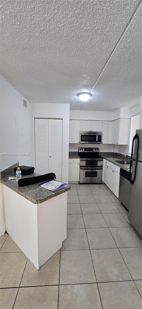 Foto del edificio - 6195 NW 186th St