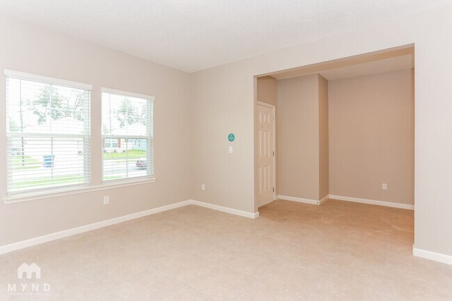 Foto del edificio - 10925 Haws Ln