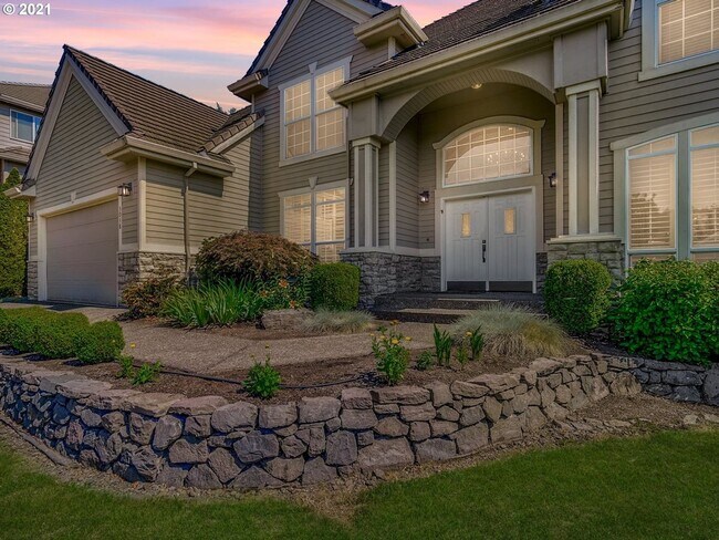 Building Photo - Forest Heights Stunner- Located just a few...