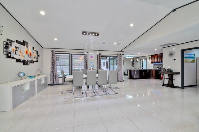 Foto del edificio - 6719 Lawrence Woods Ct