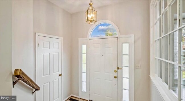 Building Photo - 3915 Clares Ct