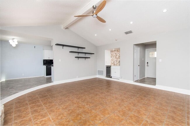 Foto del edificio - 501 Greenway Dr