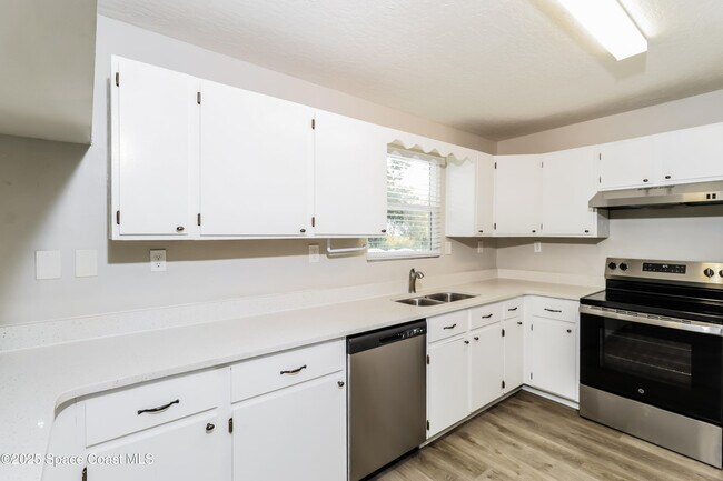 Foto del edificio - 1219 Scottish St SW