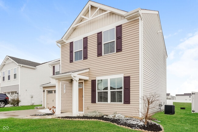 Building Photo - 13875 N Mardenis Dr W