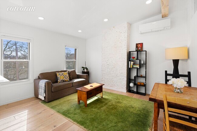 Foto del edificio - 605 18th St