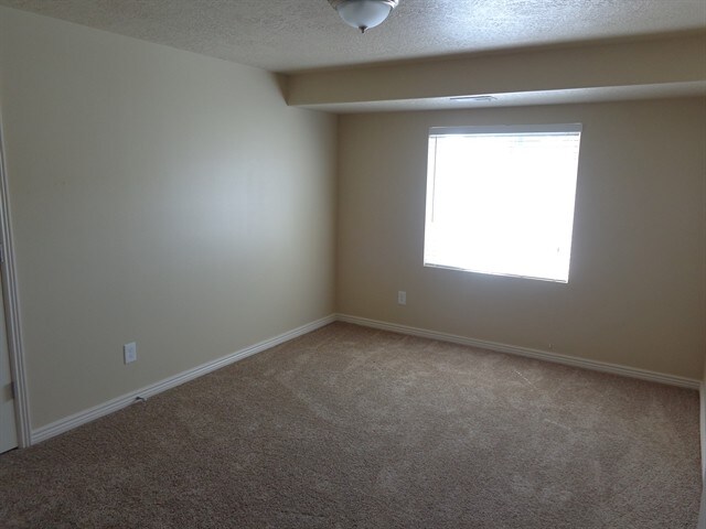Building Photo - 1109 S Durham Circle