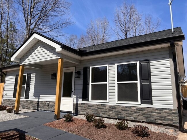 Brand NEW Home! AVAILABLE NOW! - Brand NEW Home! AVAILABLE NOW!