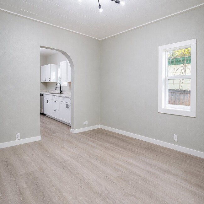 Foto del edificio - 1507 W 17th St