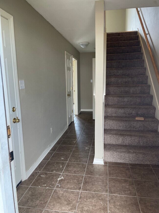 Foto del edificio - 61 Inverness Rd