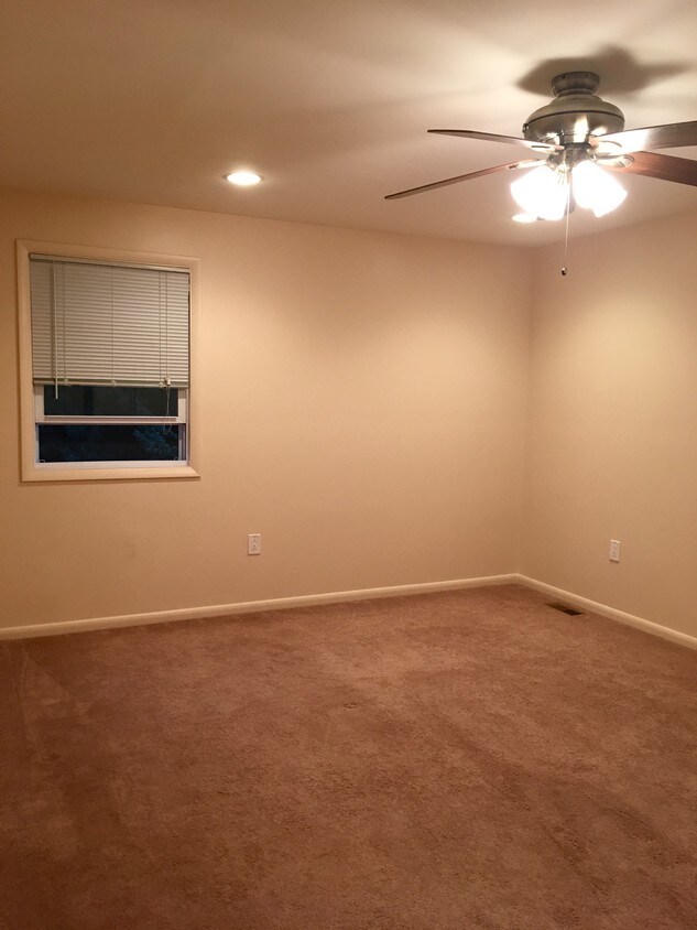 Foto principal - 521 Woodland Ave
