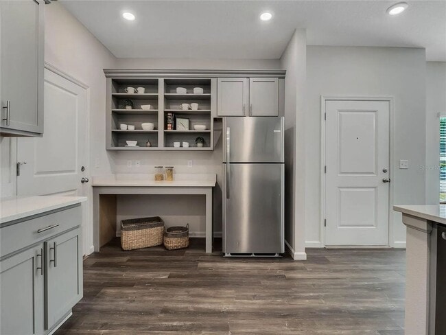 Building Photo - New & Modern Lakeside Townhome w/ 2 Car Garage + EV Charger | 4 Bed, 3.5 Bath | Lake Frederica, O...