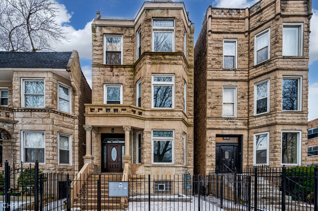 Building Photo - 5223 S Indiana Ave