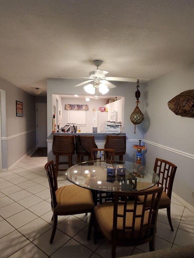 Building Photo - 5151 N Hwy A1A