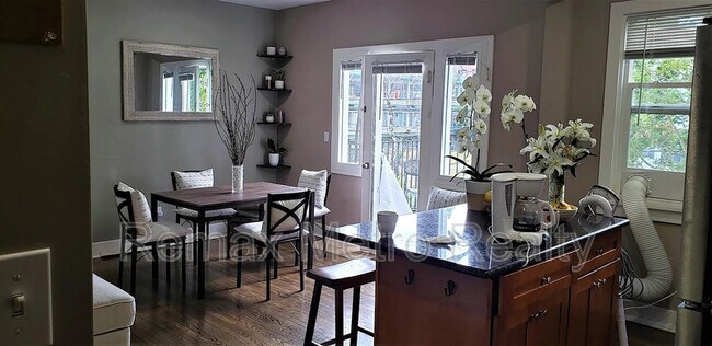 Foto del edificio - 533 11th Ave E