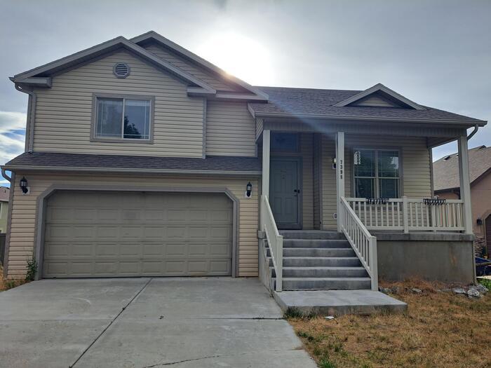 Primary Photo - 7398 N Ute Dr