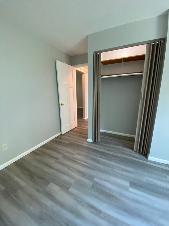 Foto del edificio - 2-Bed 1-Bath Unit Available Now in Brooklyn Park!