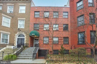 Building Photo - 1860 Wyoming Ave NW