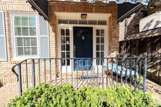 Building Photo - 802 Bayshore Dr