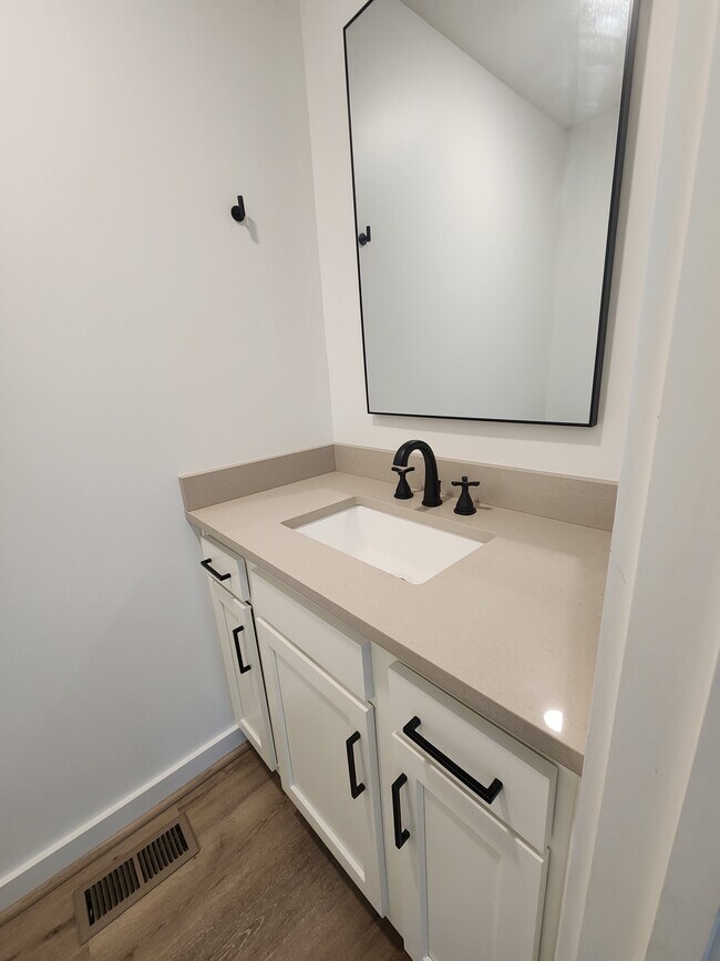 Foto del edificio - 1719 13th Ct S