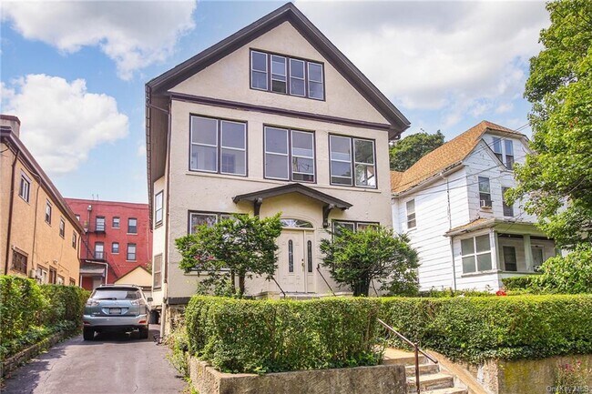 Foto del edificio - 190 Hillside Ave